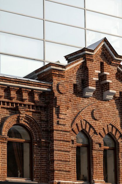 Cum se realizează o reabilitare eficientă a unei clădiri publice vechi