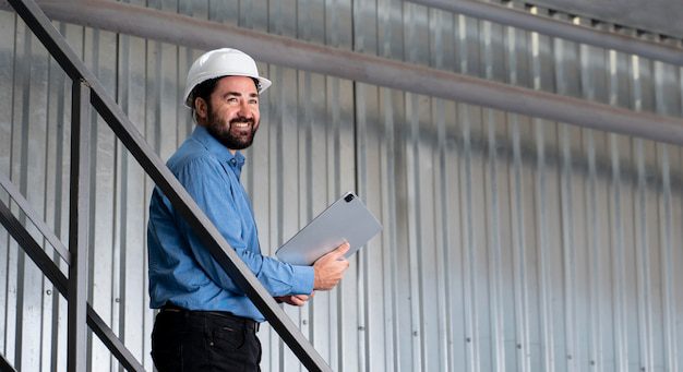 Acasă 58 De ce este importantă verificarea structurii unei hale industriale înainte de utilizare